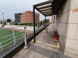 Mirae Hall  1st floor outdoor terrace